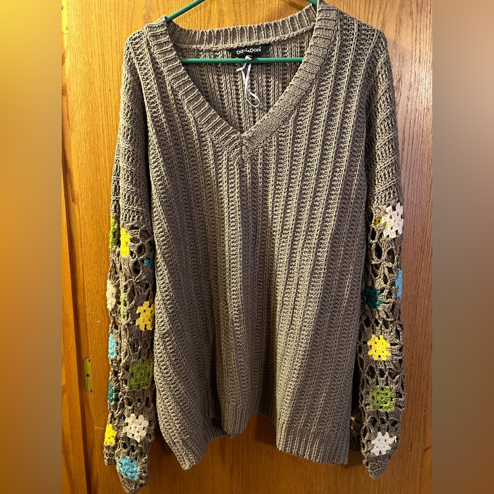 Davi & Dani size 3X new Women's Brown Sweater with Crochet Sleeves - Picture 1 of 5